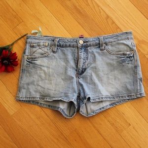Dollhouse Jean shorts  Jr Sz 13